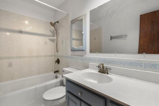 1920 S 1st Street, 408, Minneapolis, MN 55454