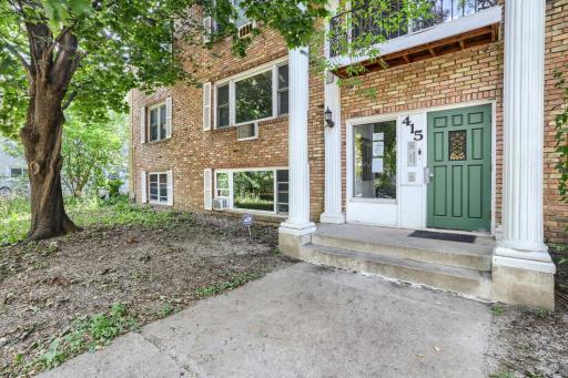 415 Ridgewood Avenue, 101, Minneapolis, MN 55403