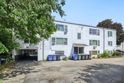 415 Ridgewood Avenue, 101, Minneapolis, MN 55403