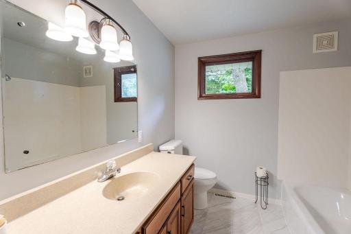 Full Bathroom