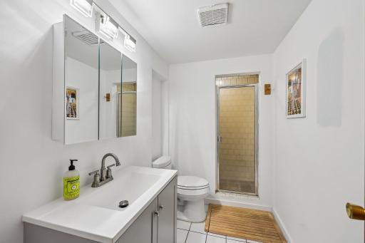 24-web-or-mls-Fillmore St-S0209-022.jpg