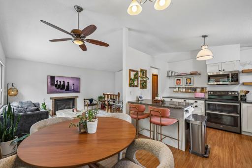 15-web-or-mls-Fillmore St-S0209-013.jpg