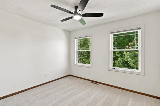 555 White Pine Way, Eagan, MN 55123