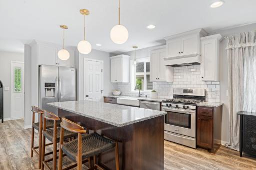 3062 Walden Drive, Chaska, MN 55318