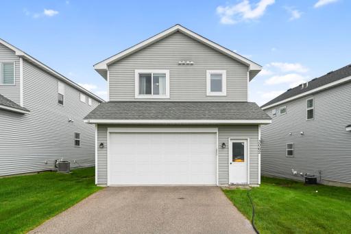 3062 Walden Drive, Chaska, MN 55318