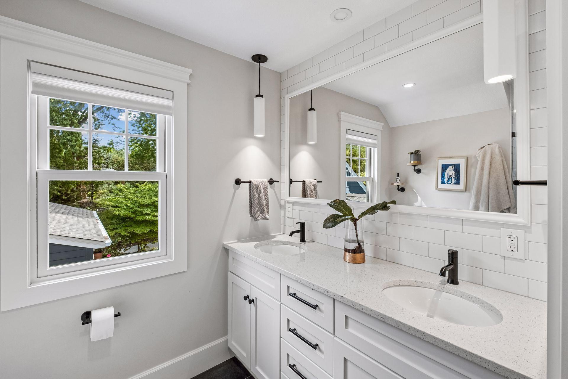 Upstairs Hall Bath