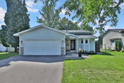 9784 Hamlet Avenue S, Cottage Grove, MN 55016