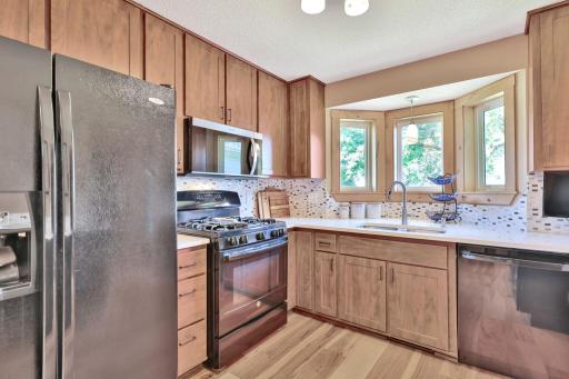 9784 Hamlet Avenue S, Cottage Grove, MN 55016