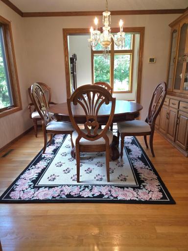4457 dining room.jpg