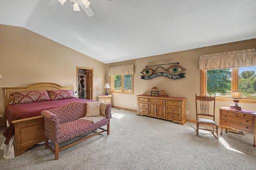 Room to spread out with sitting area