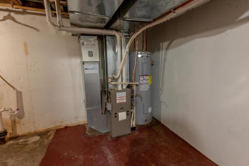 23 Newer Furnace.jpg