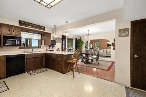 Kitchen peninsula provides seating