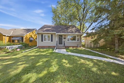 1446 Dale Street N, Saint Paul, MN 55117