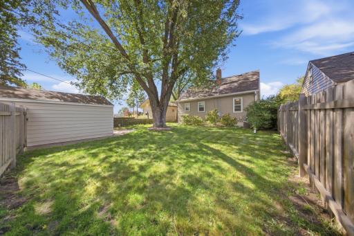 1446 Dale Street N, Saint Paul, MN 55117