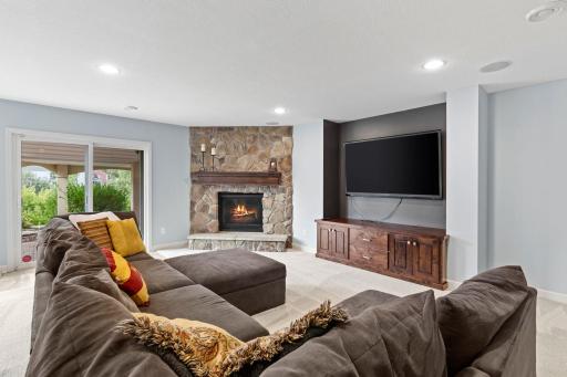 13273 Carlingford Lane, Rosemount, MN 55068