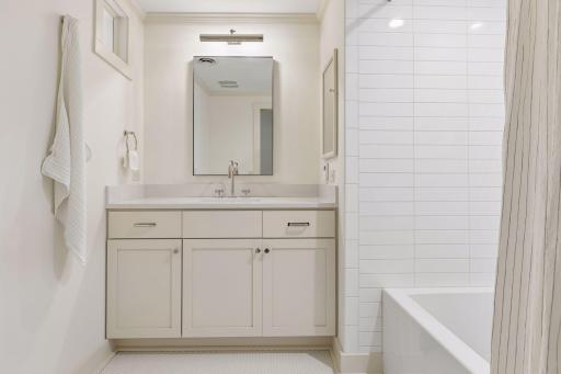 2835 James Avenue S, Minneapolis, MN 55408