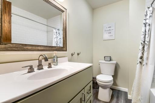 1417 18th street nw - Web Quality - 018 - 18 Bathroom.jpg