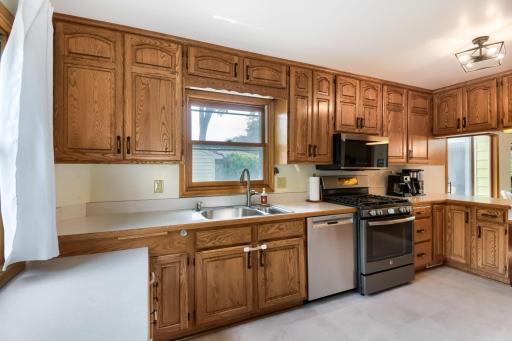1417 18th street nw - Web Quality - 009 - 09 Kitchen.jpg