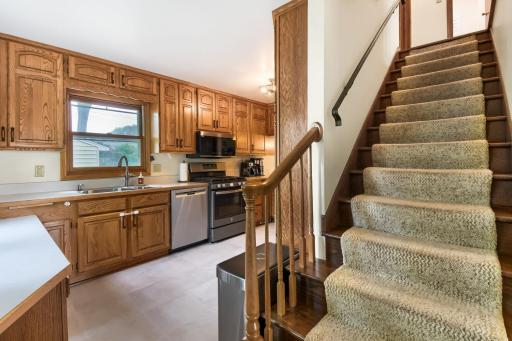 1417 18th street nw - Web Quality - 002 - 03 Foyer.jpg