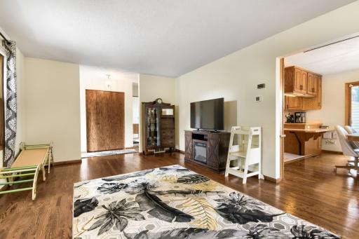 1417 18th street nw - Web Quality - 006 - 06 Living Room.jpg