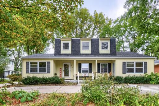 1417 18th street nw - Web Quality - 003 - 02 Exterior Front.jpg