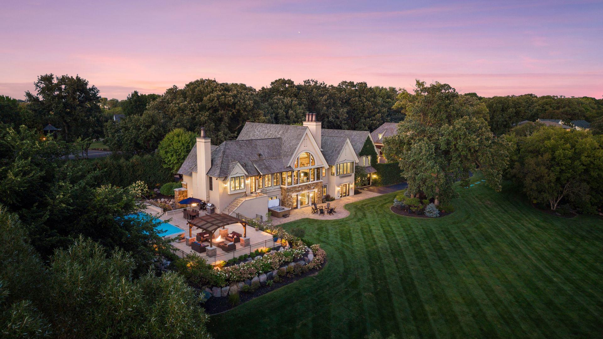 An extraordinary European country house inspired estate set along the Mississippi River.