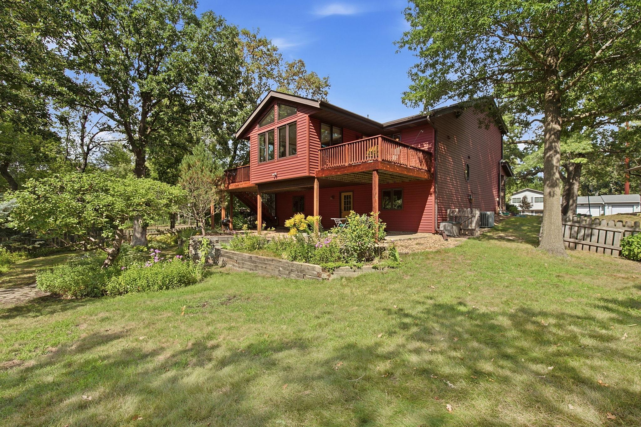 13-web-or-mls-948_Waterford_Dr_Eagan_MN_013.jpg