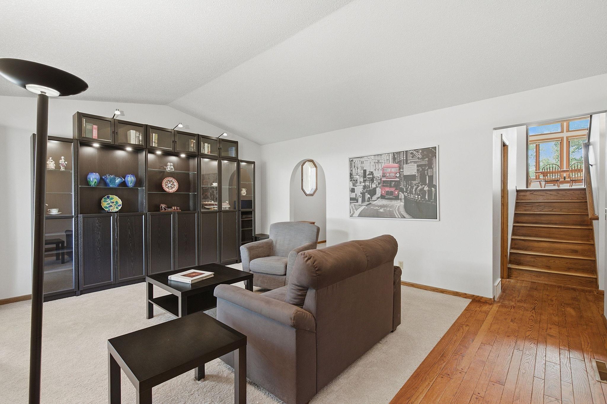 64-web-or-mls-948_Waterford_Dr_Eagan_MN_064.jpg