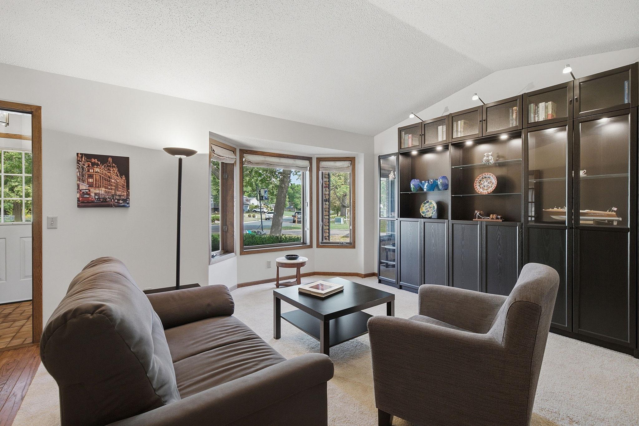 66-web-or-mls-948_Waterford_Dr_Eagan_MN_066.jpg