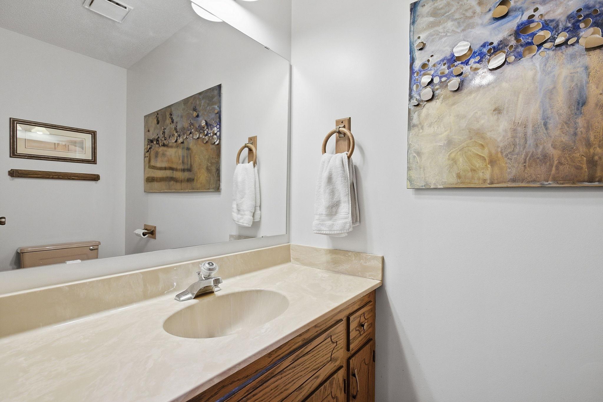 71-web-or-mls-948_Waterford_Dr_Eagan_MN_071.jpg