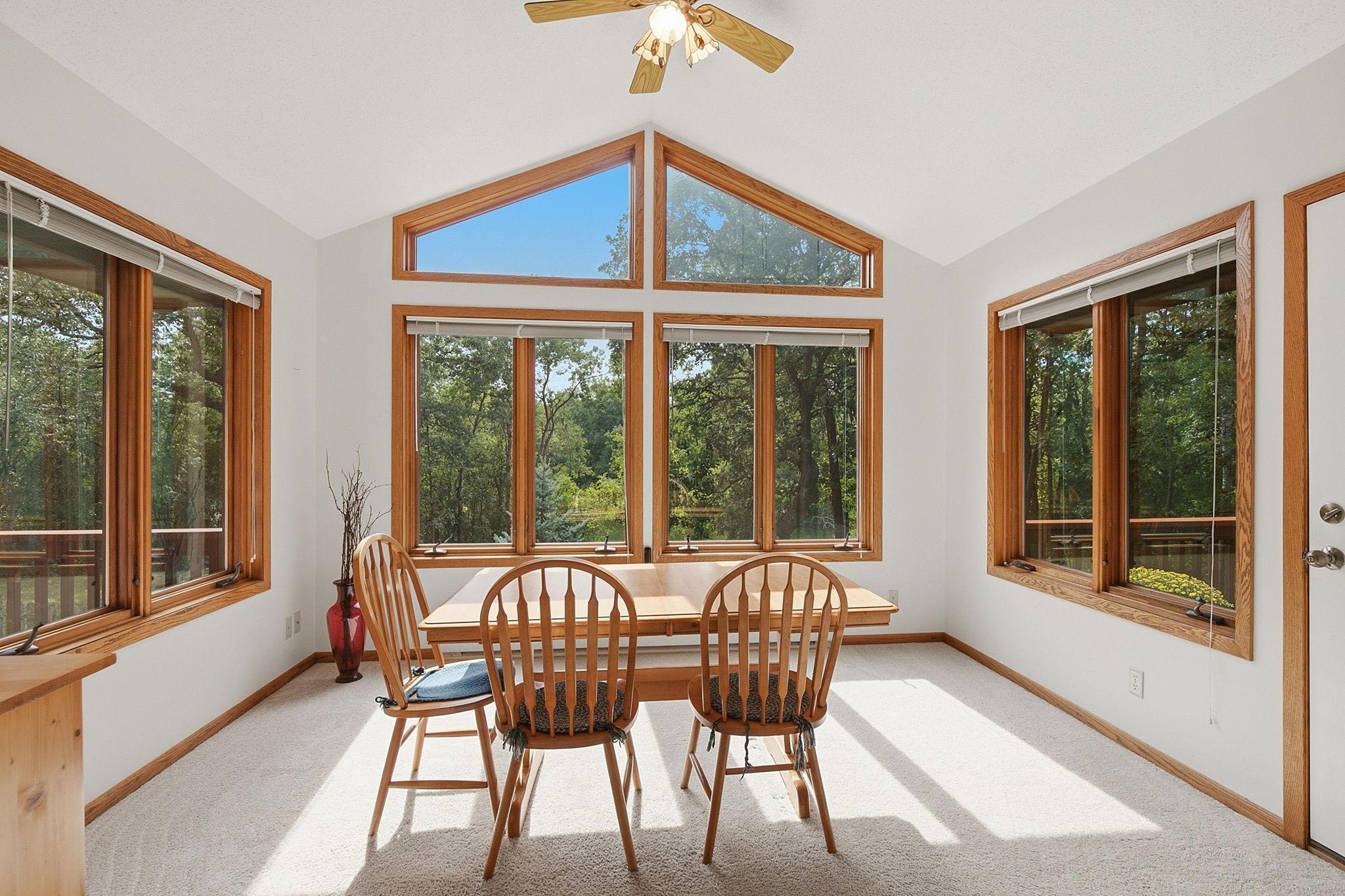 76-web-or-mls-948_Waterford_Dr_Eagan_MN_076.jpg