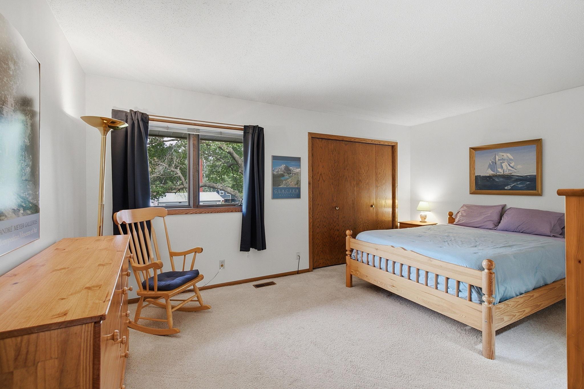 98-web-or-mls-948_Waterford_Dr_Eagan_MN_098.jpg