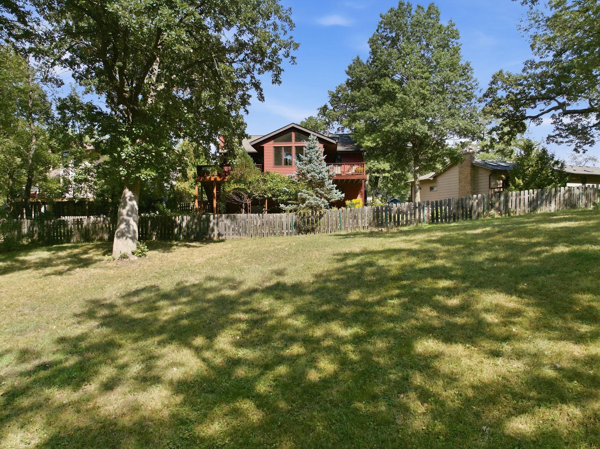 47-web-or-mls-948_Waterford_Dr_Eagan_MN_047.jpg