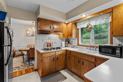 2313 114th Street E, Burnsville, MN 55337