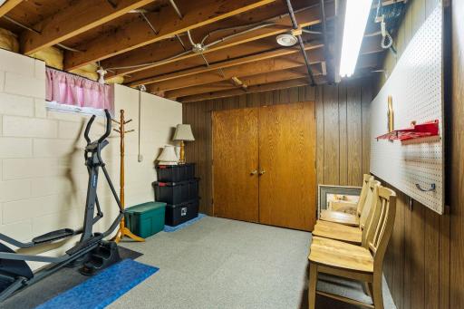 2313 114th Street E, Burnsville, MN 55337