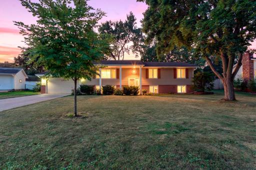 2313 114th Street E, Burnsville, MN 55337