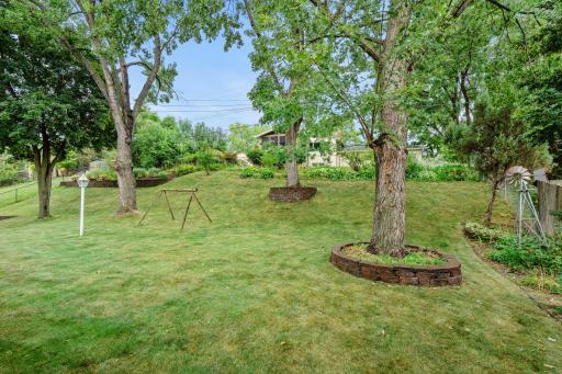 2313 114th Street E, Burnsville, MN 55337