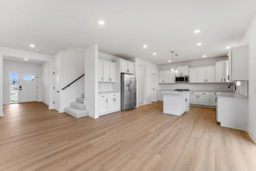(Photo of an inventory home, actual homes finishes will vary)