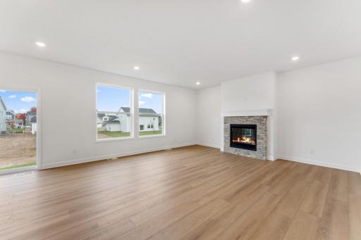 (Photo of an inventory home, actual homes finishes will vary)