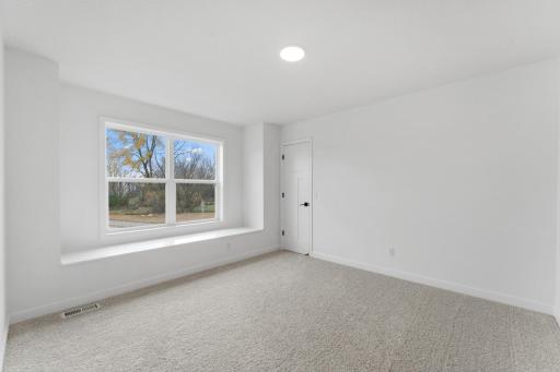 (Photo of an inventory home, actual homes finishes will vary)