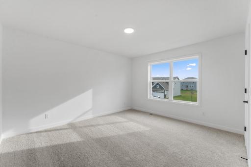 (Photo of an inventory home, actual homes finishes will vary)