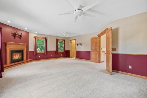 Plenty of space for your preferred bed size and any additional large furniture.