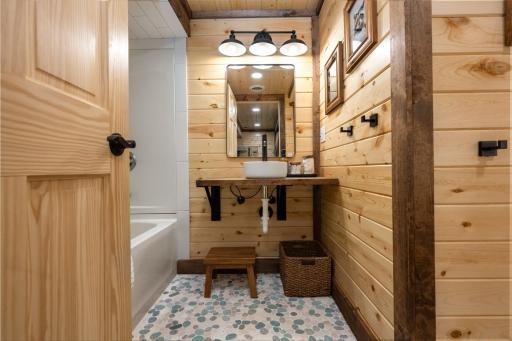 Lower Level Bath