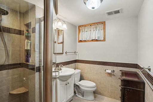 8320 Isle Avenue S, Cottage Grove, MN 55016