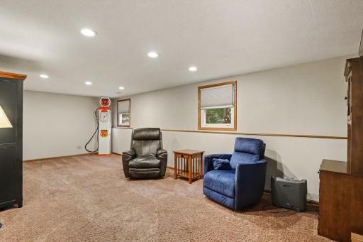 8320 Isle Avenue S, Cottage Grove, MN 55016