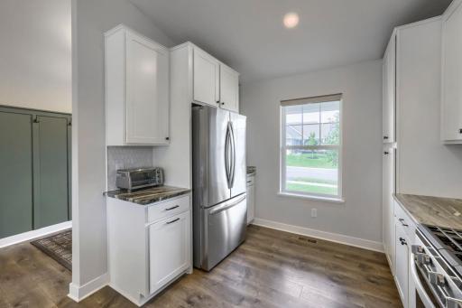8154 182nd street W - Web Quality - 013 - 13 Kitchen.jpg