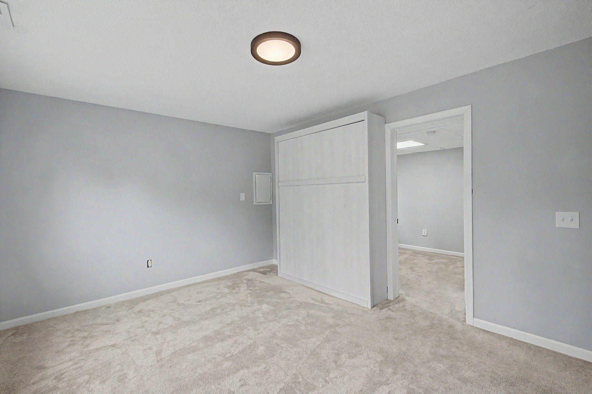 16-web-or-mls-9979_105th_Place_North_21_mls.jpg