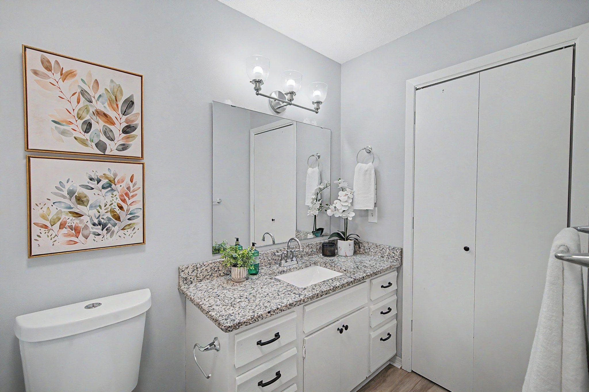 25-web-or-mls-9979_105th_Place_North_12_mls (2).jpg