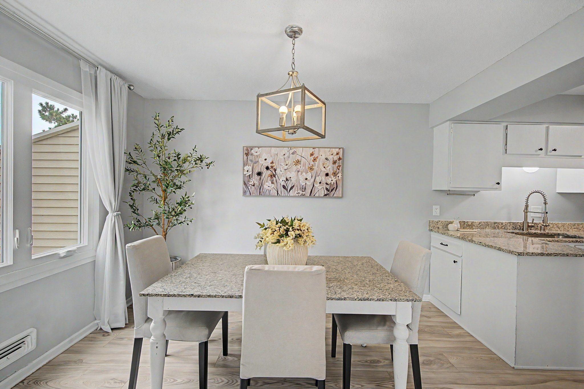 34-web-or-mls-9979_105th_Place_North_03_mls (2).jpg