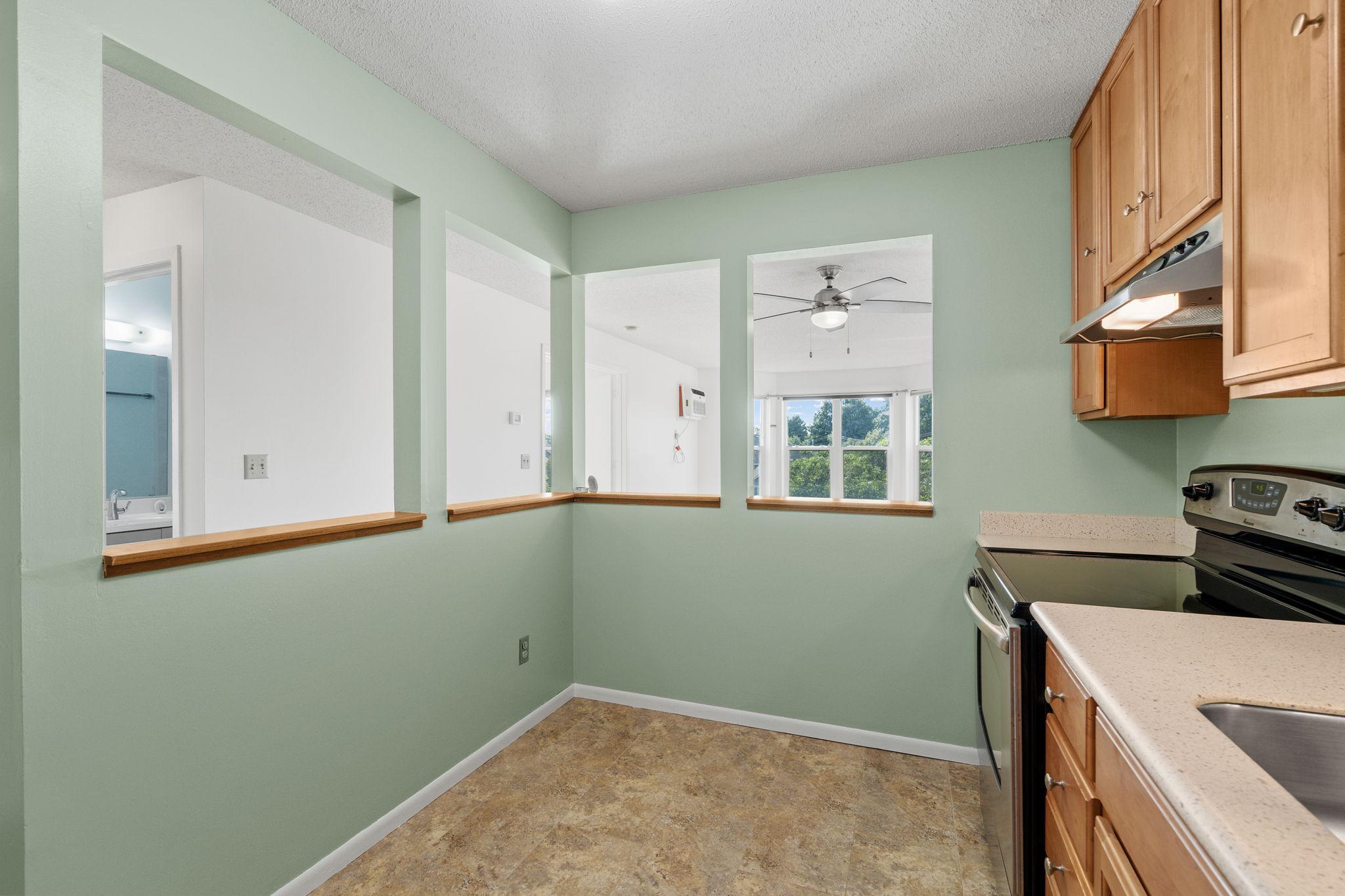 Open walls give a more spacious feel